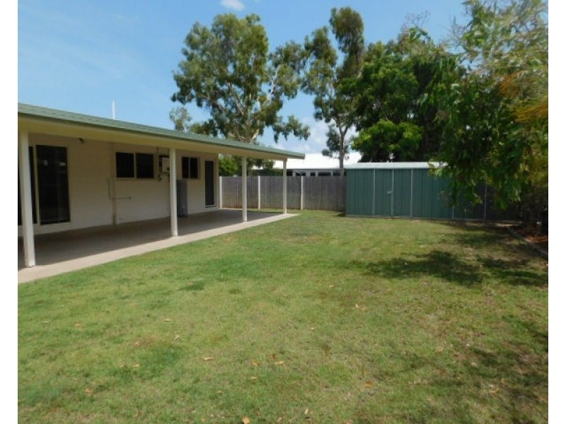 32 Crofton Street, Bowen QLD 4805