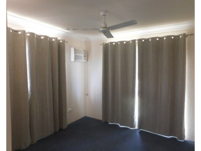32 Crofton Street, Bowen QLD 4805