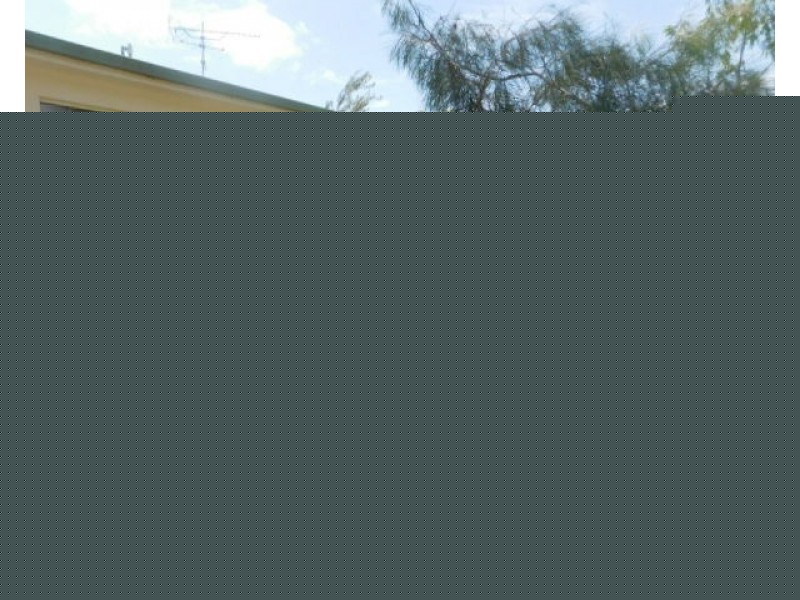 32 Crofton Street, Bowen QLD 4805