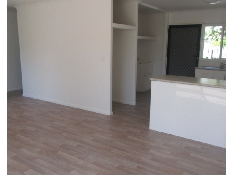 1/20 Johnston Street, Bowen QLD 4805