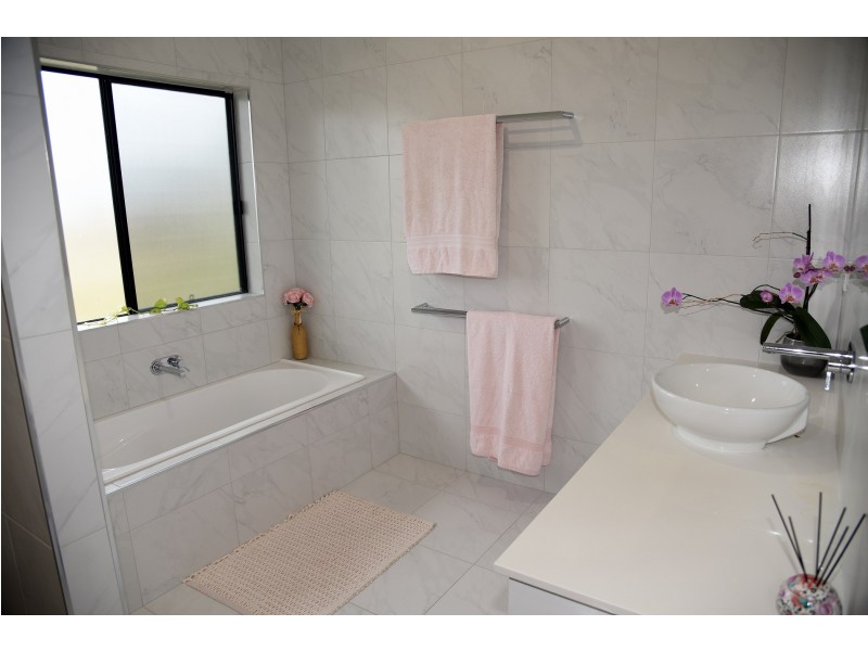 21 Yarrawonga Court, Bowen QLD 4805