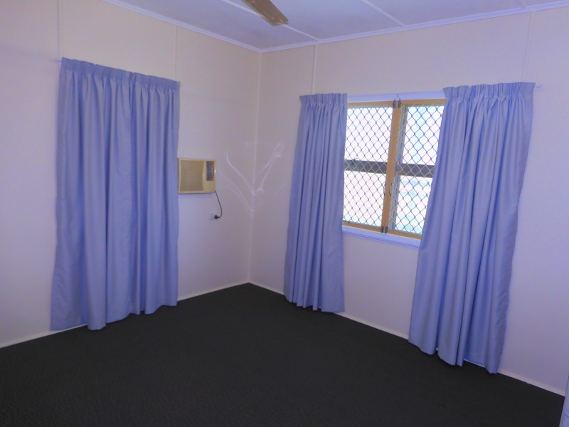 31 Leichhardt Street, Bowen QLD 4805