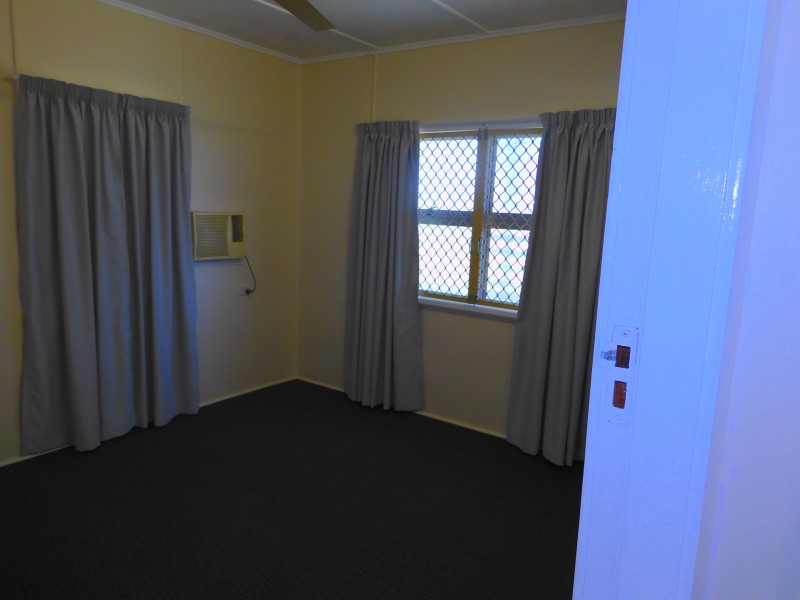 31 Leichhardt Street, Bowen QLD 4805