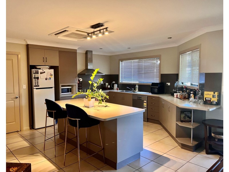 21 Kirkpatrick Court, Bowen QLD 4805