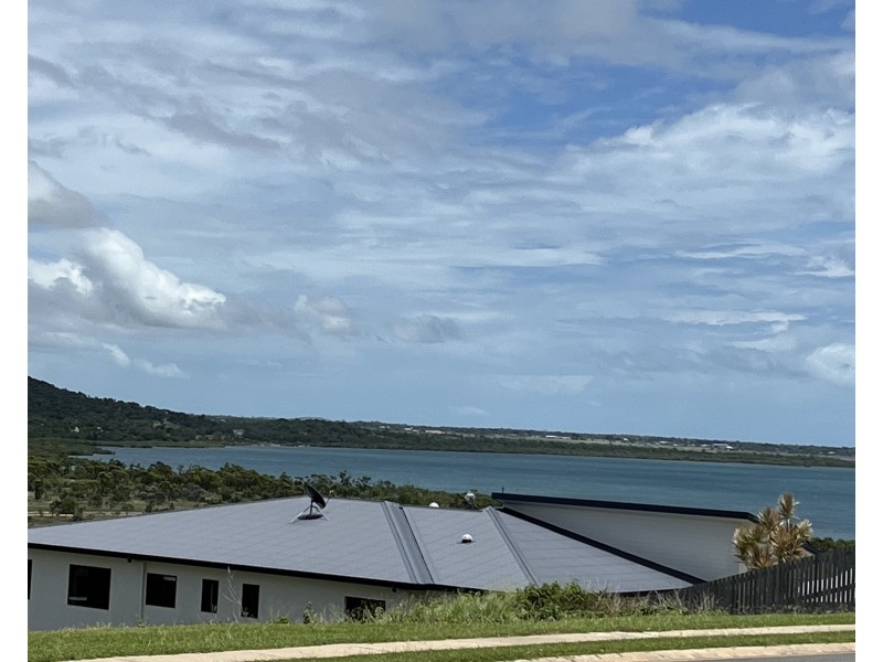 15 Harbour View Terrace, Bowen QLD 4805