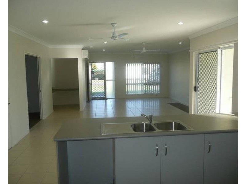 3 Catalina Court, Bowen QLD 4805