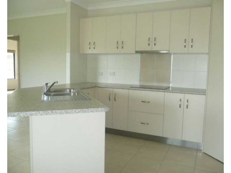 12 Nautilus St, Bowen QLD 4805