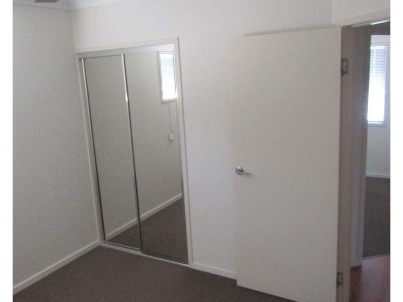 2/34 St Kilda Street, Bowen QLD 4805
