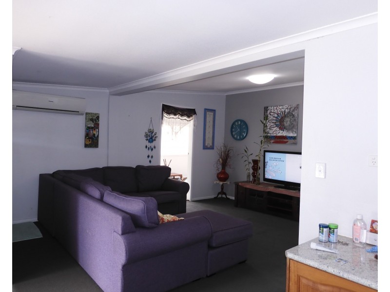 60 Livingstone Street, Bowen QLD 4805