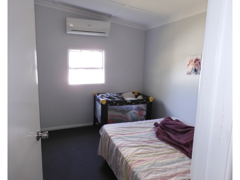60 Livingstone Street, Bowen QLD 4805