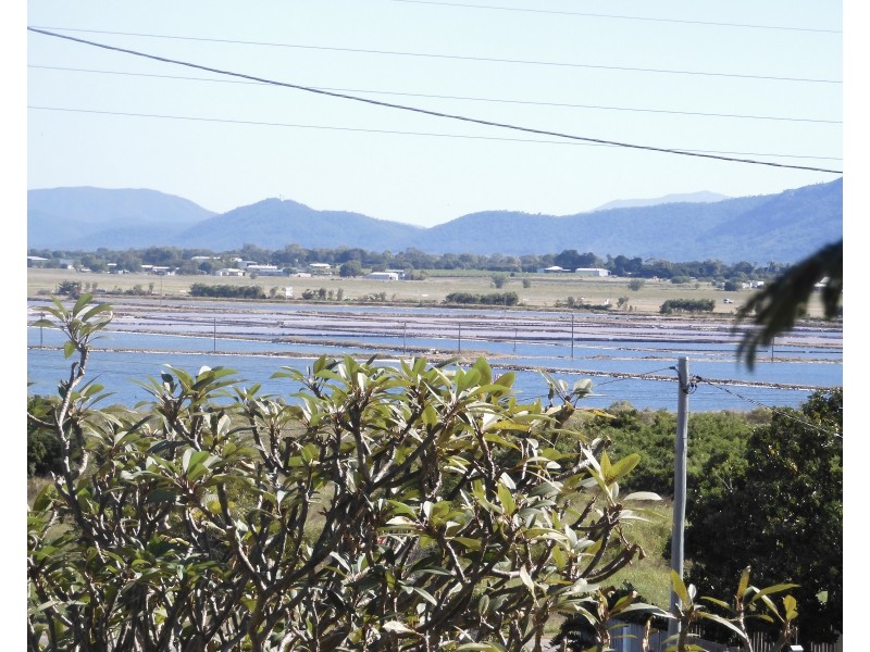 85 Kennedy Street, Bowen QLD 4805