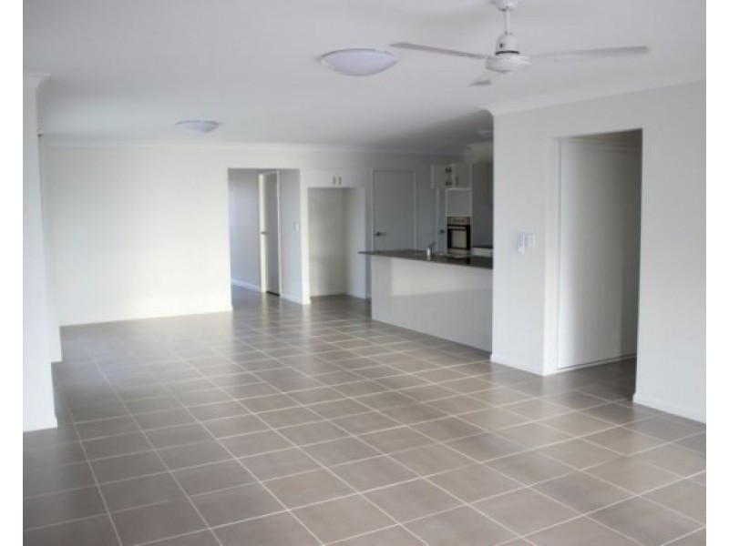 19 Baker Street, Bowen QLD 4805