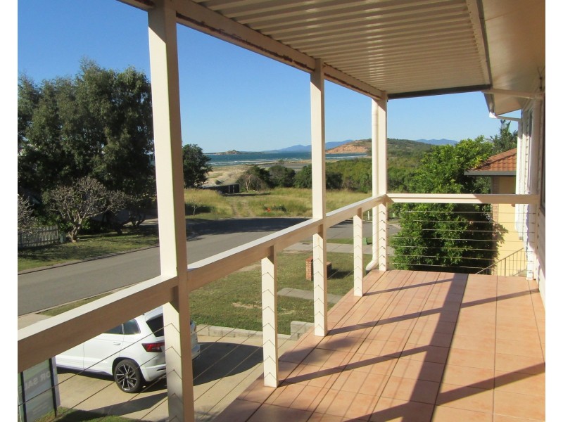 14 Avicennia Street, Bowen QLD 4805