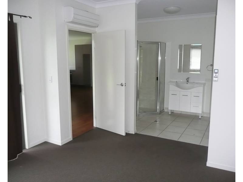 3/34 St Kilda Street, Bowen QLD 4805