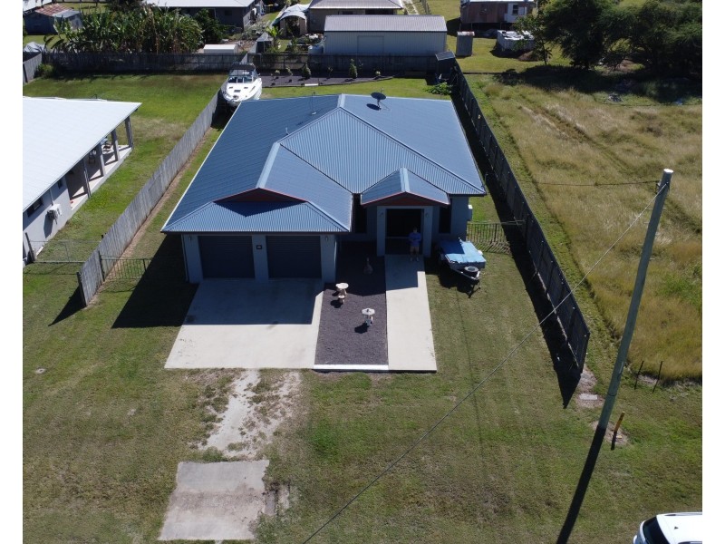 26 Skene Street, Bowen QLD 4805