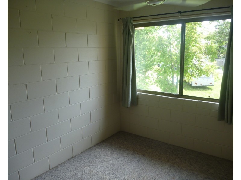 7/2a Powell Street, Bowen QLD 4805