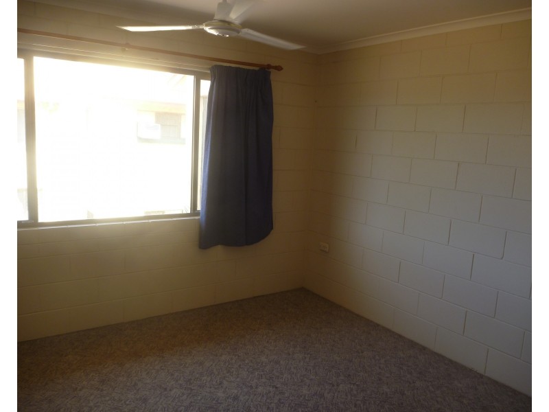 7/2a Powell Street, Bowen QLD 4805