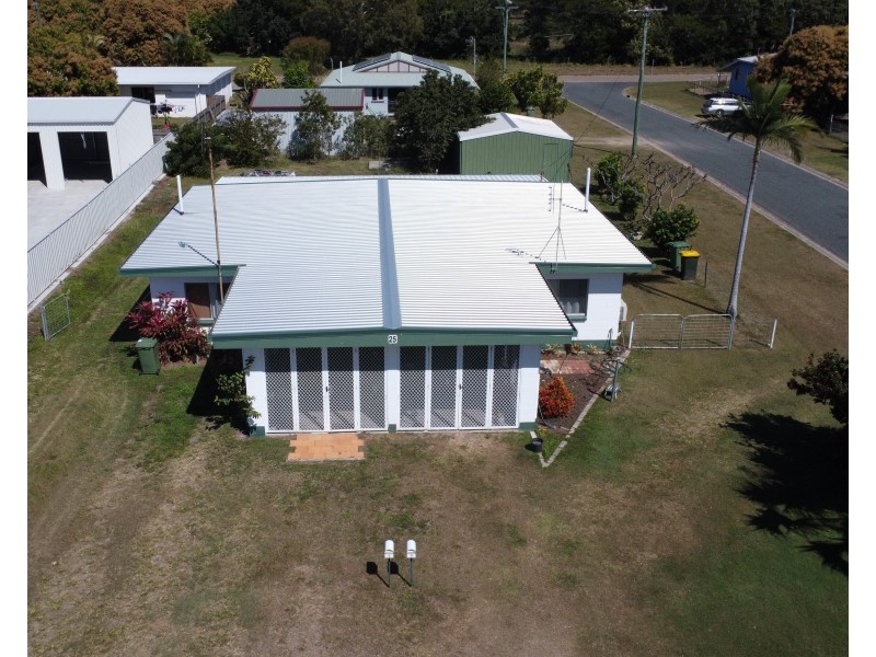 25 Gloucester Street, Bowen QLD 4805