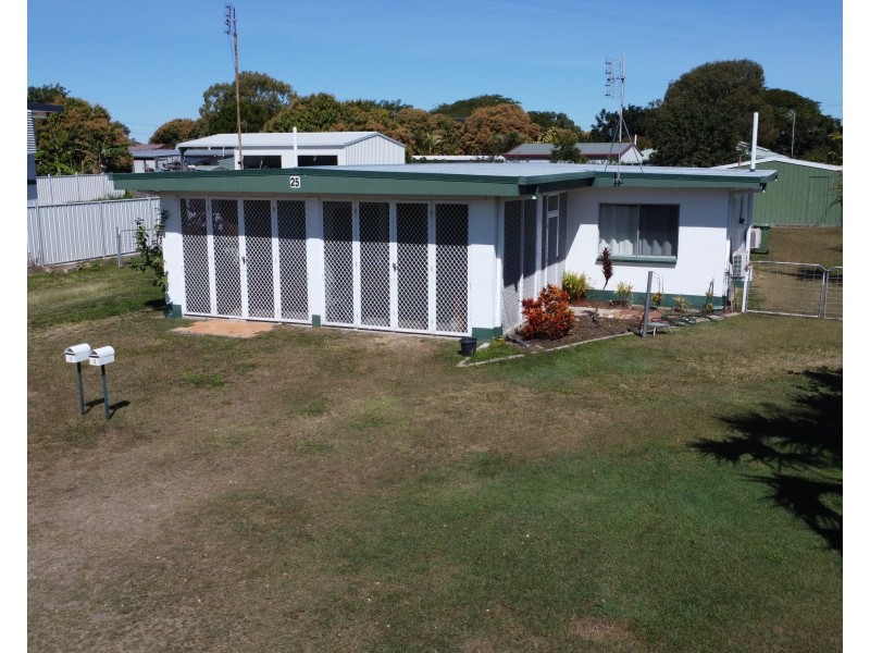 25 Gloucester Street, Bowen QLD 4805