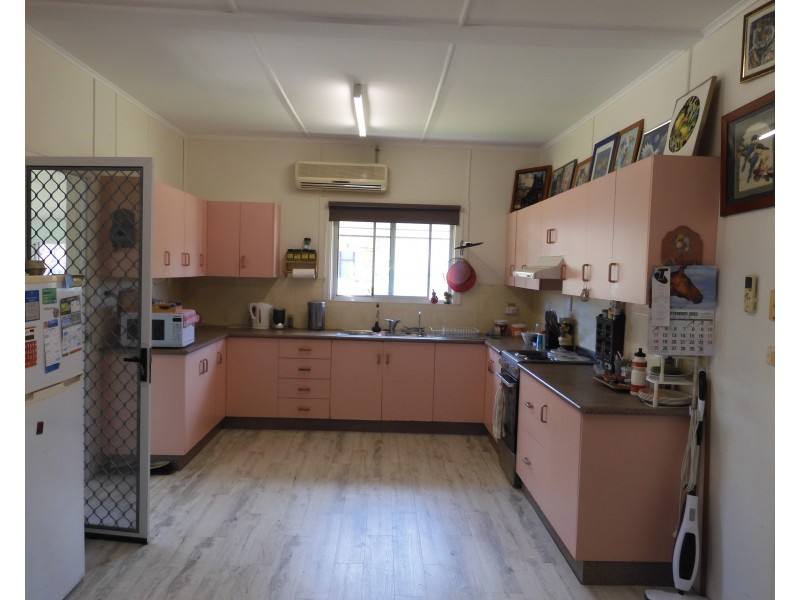 2 Denison Street, Bowen QLD 4805