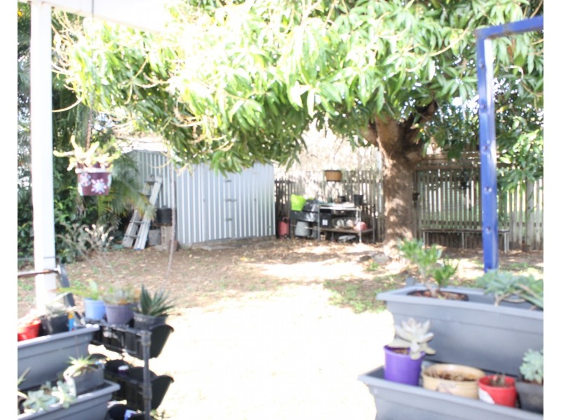 6 Rodney Street, Bowen QLD 4805