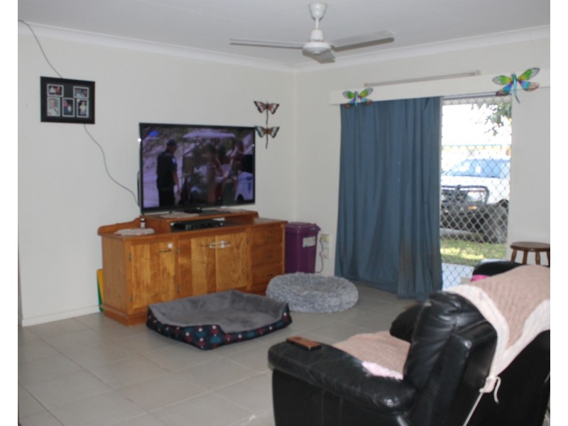 6 Rodney Street, Bowen QLD 4805