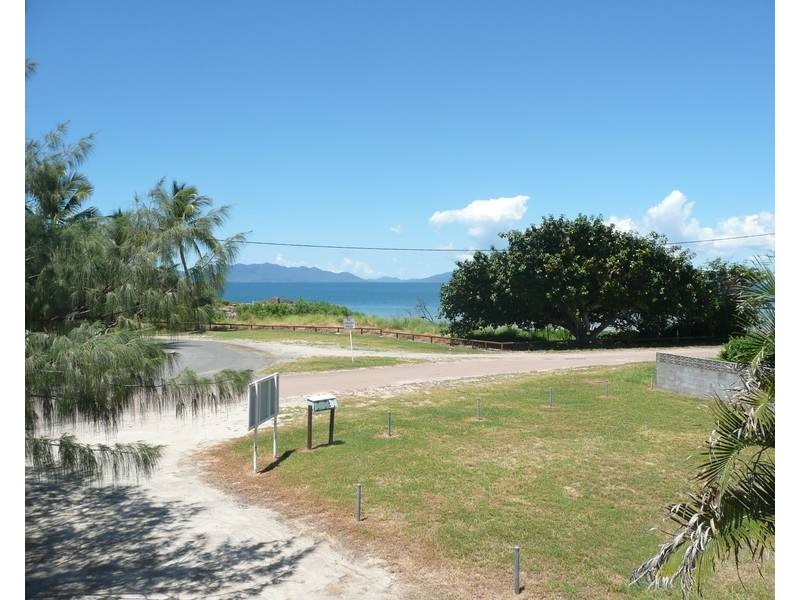 3/23 Bluewater Parade, Bowen QLD 4805