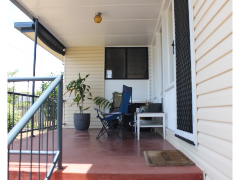 28 Livingstone Street, Bowen QLD 4805