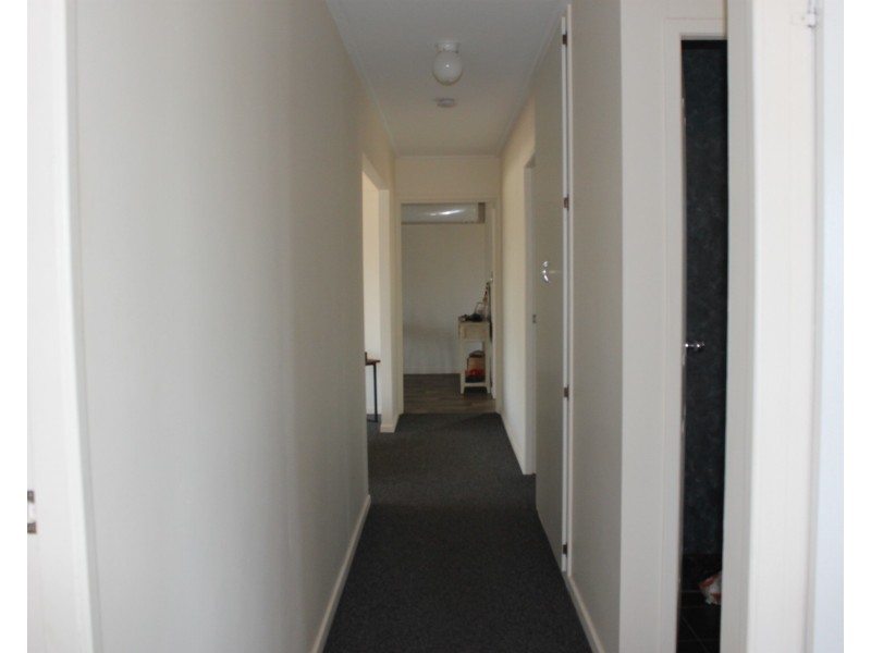 28 Livingstone Street, Bowen QLD 4805