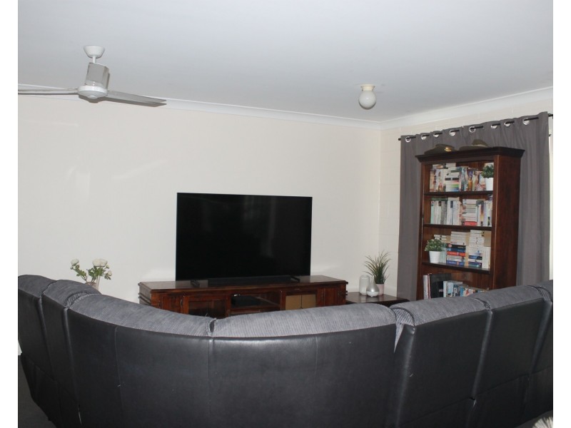 23 Hillview Place, Bowen QLD 4805