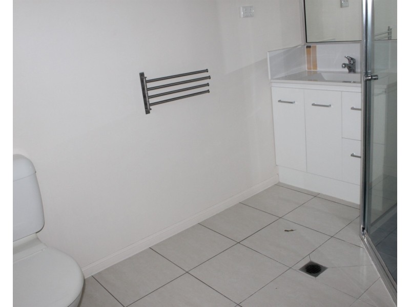 16 Silk Road, Bowen QLD 4805