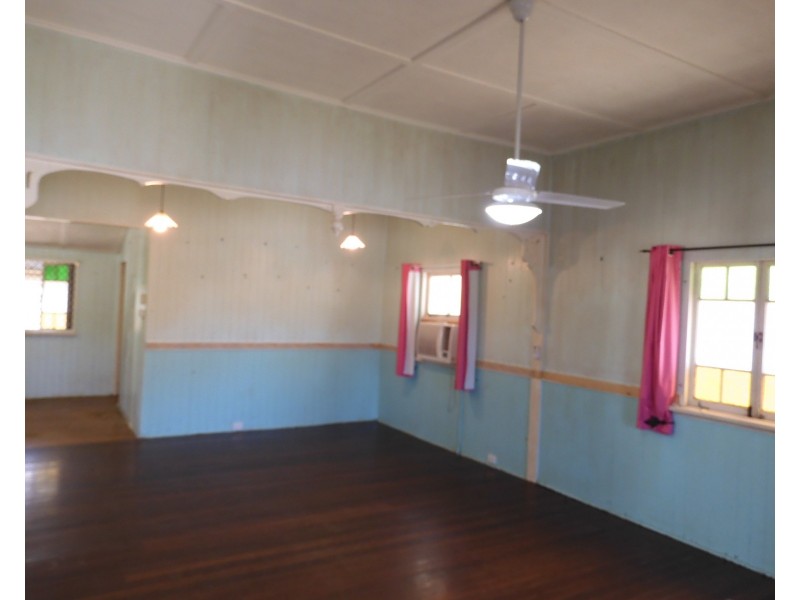 17 Powell Street, Bowen QLD 4805