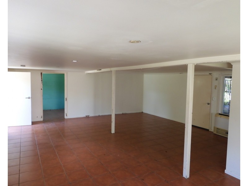 17 Powell Street, Bowen QLD 4805