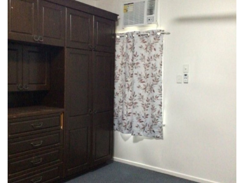 9 Livingstone St, Bowen QLD 4805