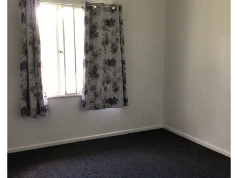9 Livingstone St, Bowen QLD 4805