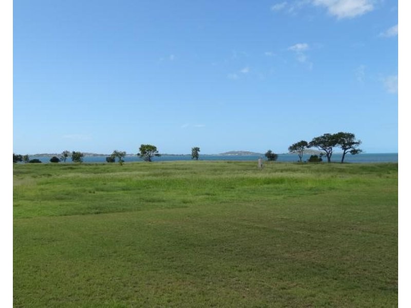 104 Bayside Court, Bowen QLD 4805