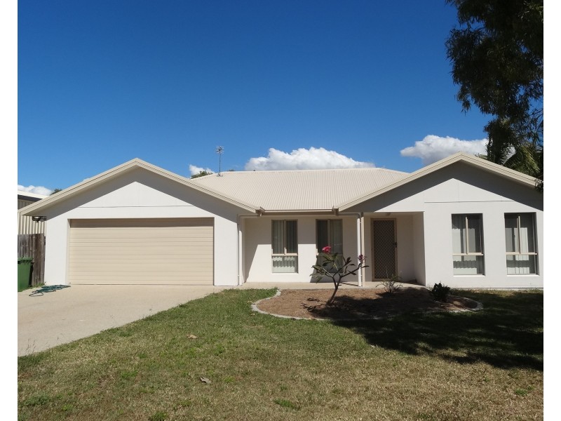 7 Oak Crescent, Bowen QLD 4805