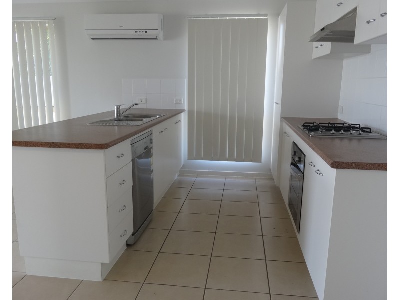 7 Oak Crescent, Bowen QLD 4805