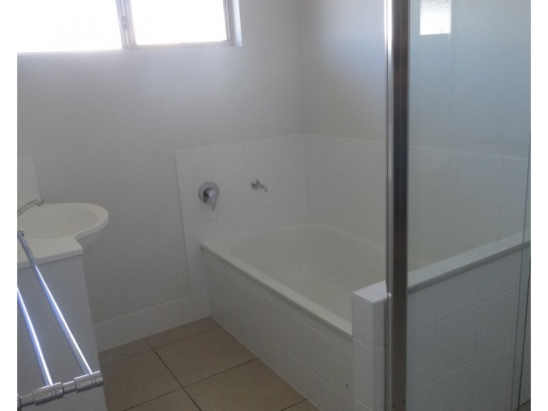 7 Oak Crescent, Bowen QLD 4805