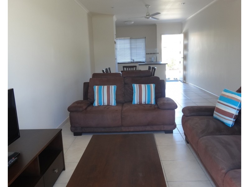 2/34 Poole Street, Bowen QLD 4805