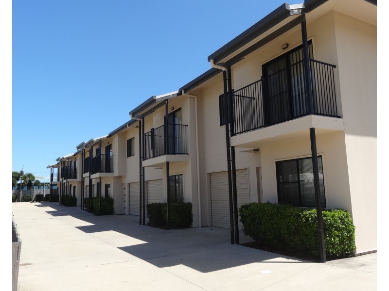 2/34 Poole Street, Bowen QLD 4805