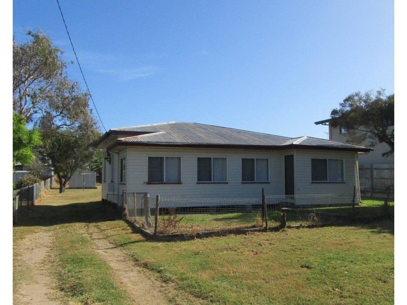 54 Poole Street, Bowen QLD 4805