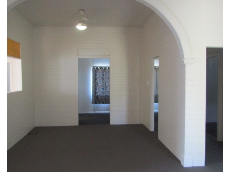 54 Poole Street, Bowen QLD 4805