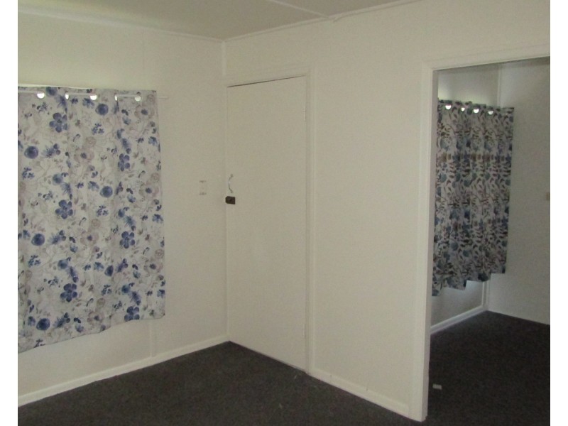 54 Poole Street, Bowen QLD 4805