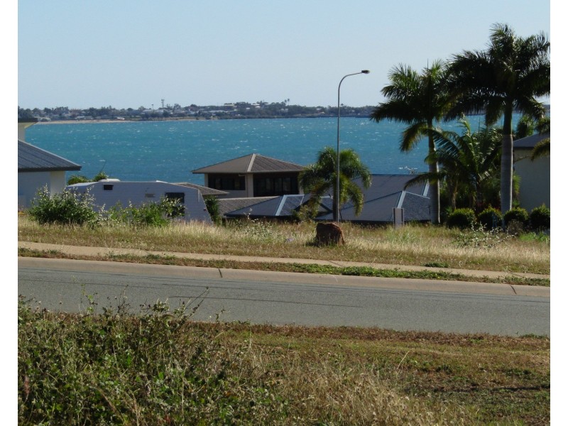 126-128 Ocean View Drive, Bowen QLD 4805