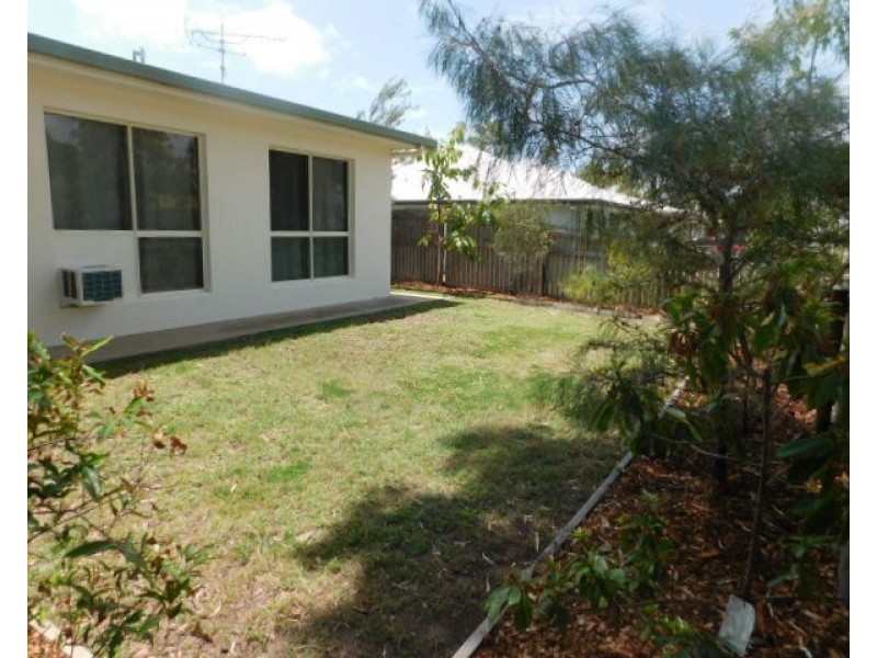 32 Crofton Street, Bowen QLD 4805