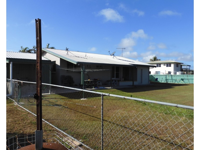 15 Eyles, Bowen QLD 4805