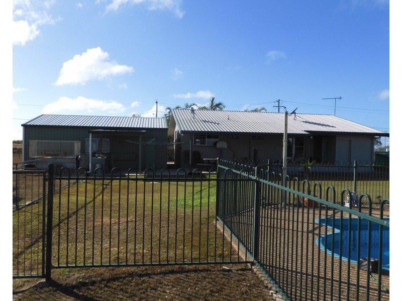 15 Eyles, Bowen QLD 4805