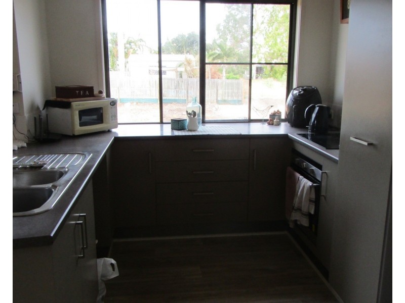 3/34 St Kilda Street, Bowen QLD 4805