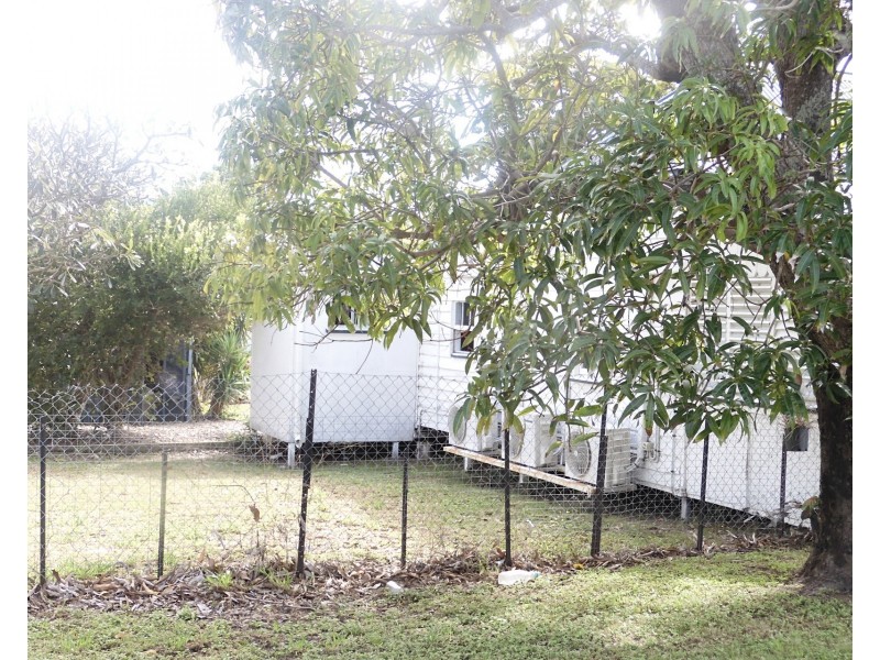 60 Livingstone Street, Bowen QLD 4805